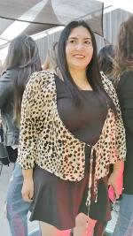 Jueves f