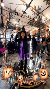 Mama Pizza Halloween