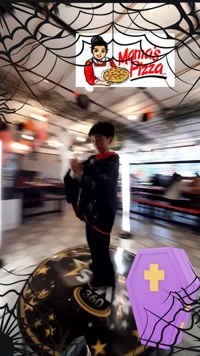 Mama Pizza Halloween