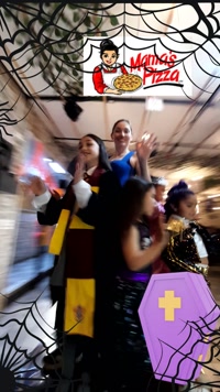 Mama Pizza Halloween